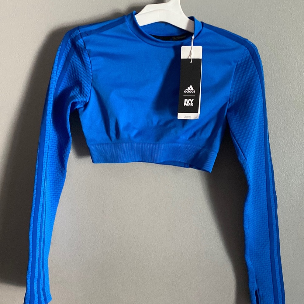 Flash sale! Price firm!!! Ivy park blue crop top size XS nwt